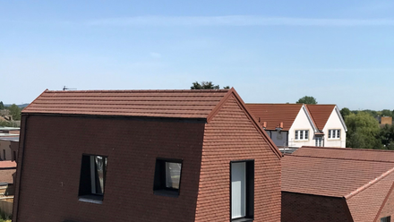 Find a roofer-790x515.png