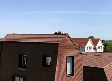 Find a roofer-790x515.png